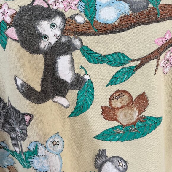 VTG 80s Sz M Yellow Cotton Kittens and Birds Cropped Tee Cute Animals - Picture 6 of 8